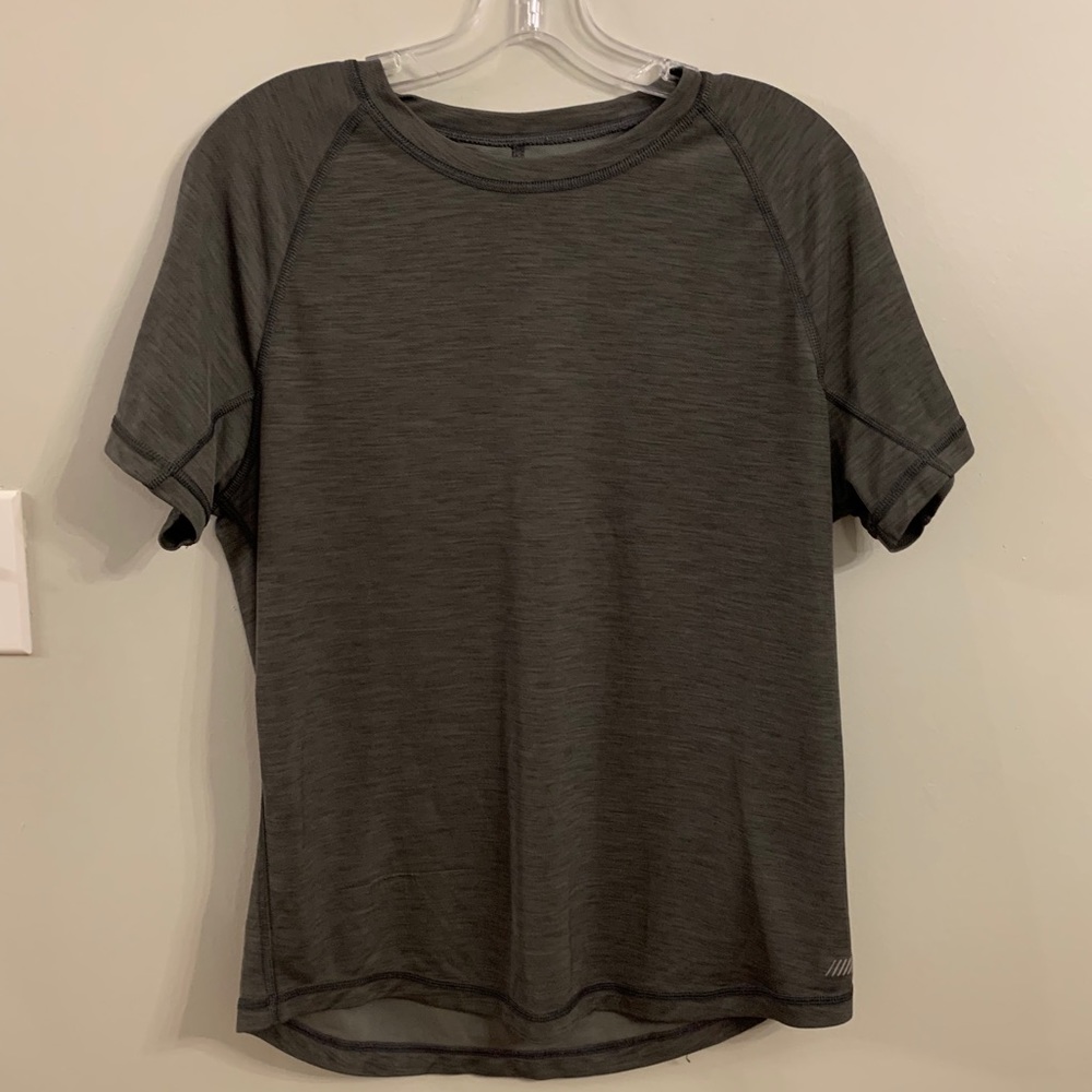 American Eagle T-shirt